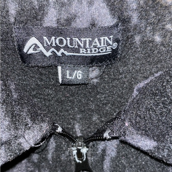 Mountain ridge Jacket Large - Picture 2 of 3